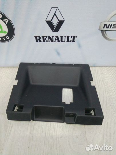 Накладка на торпедо renault duster 2