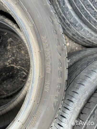 Pirelli Carrier 245/45 R17