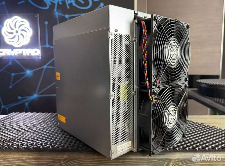 Асик AntMiner S21+ 235T