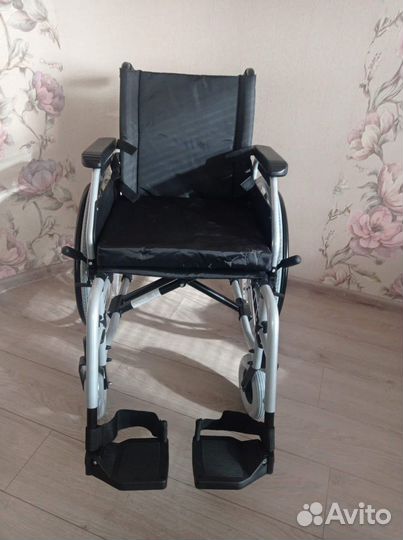 Коляска инвалидная Omega luxe 550