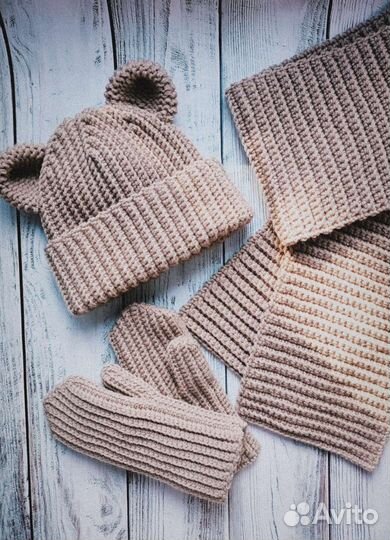 Комплект шапка шарф и варежки (на заказ)