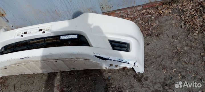 Передний и задний бампер на Honda Stream RN6