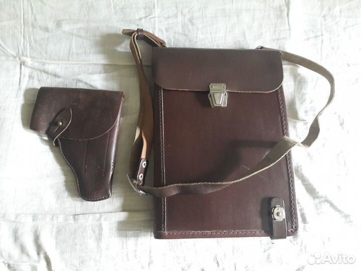 Планшет и кабура с поводком