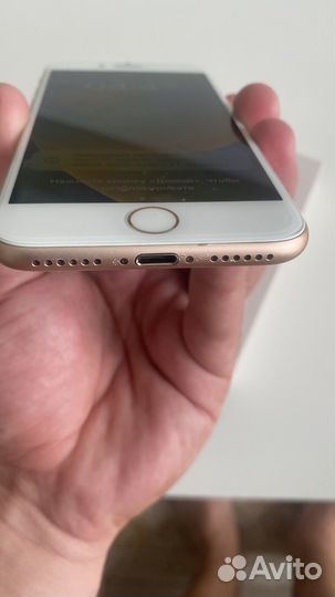 Телефон iPhone 8 64 gb