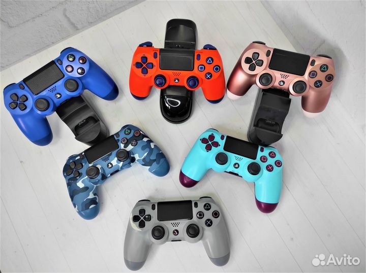 Геймпады PS4 - все что на фото оригиналы