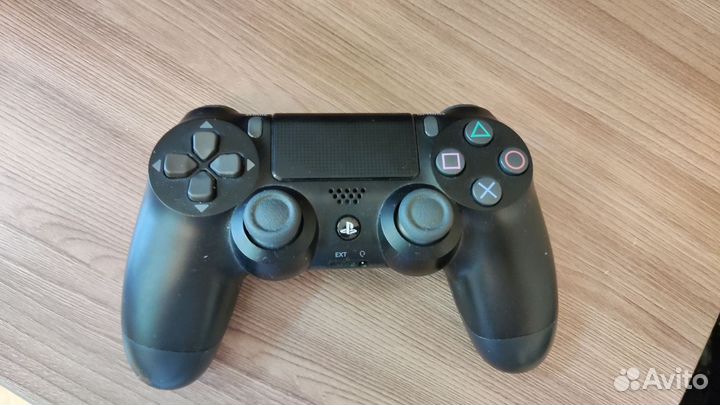 Sony PlayStation 4 Pro 1TB + 6 дисков