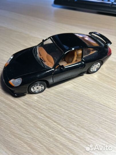 Игрушечно-Коллекционные машинки