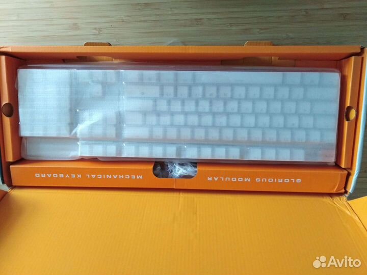 Клавиатура проводная новая Glorious