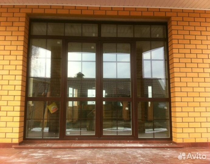 Алюминиевая дверь арочная входная группа