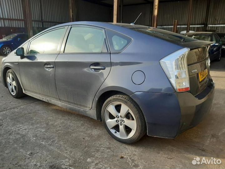 Блок управления toyota prius XW30 2010