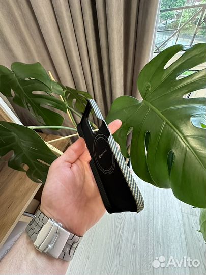 Чехол на iPhone 15 pro pitaka