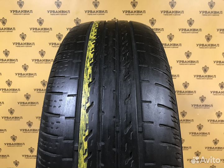 Nexen Roadian 571 235/65 R17 104T