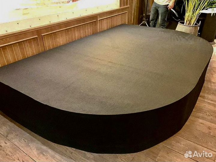 Круглый подиум в аренду