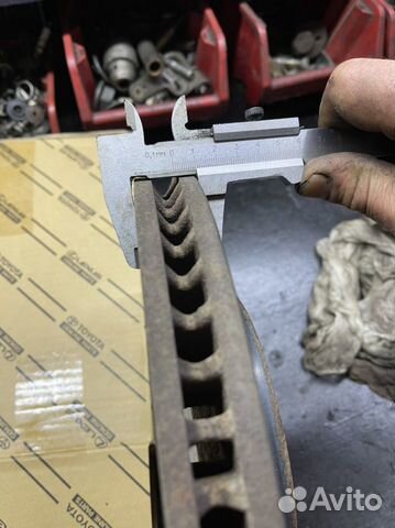 Коплект передних тормозных дисков камри 50