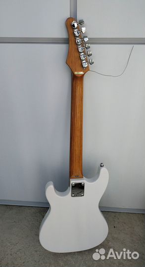 Гитара Samick LSM-70/WH + чехол + 2 шнура