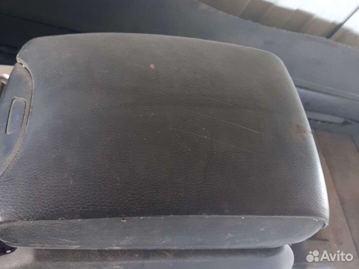 Подлокотник BMW X5 E53