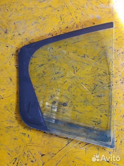 Форточка двери задняя левая Chevrolet Cruze Седан