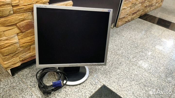 Монитор samsung