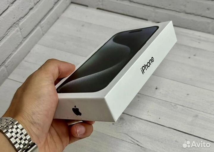 iPhone xr в корпусе 15 pro 128 гб