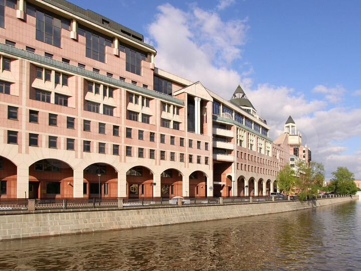 Сдам офисное помещение, 748 м²