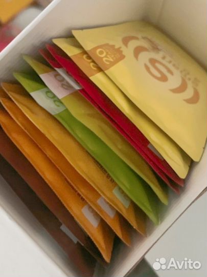 2 коробки подарок микс