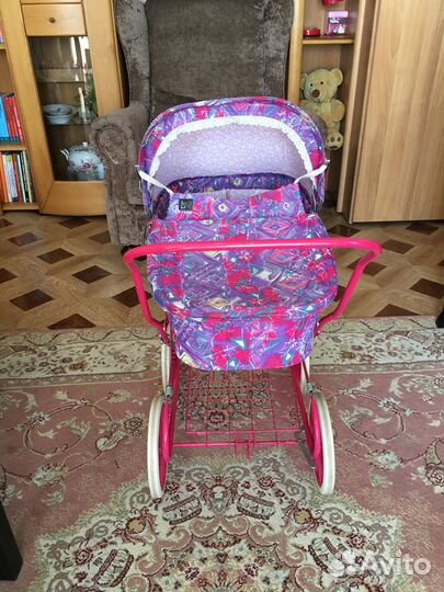 Коляска для кукол