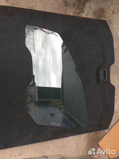 Стекло двери переднее левое Ford Focus