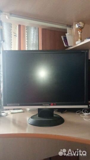 Монитор Viewsonic 22