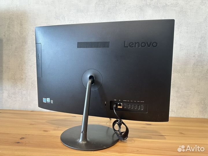 Моноблок Lenovo 24 дюйма / Intel / 8gb / SSD