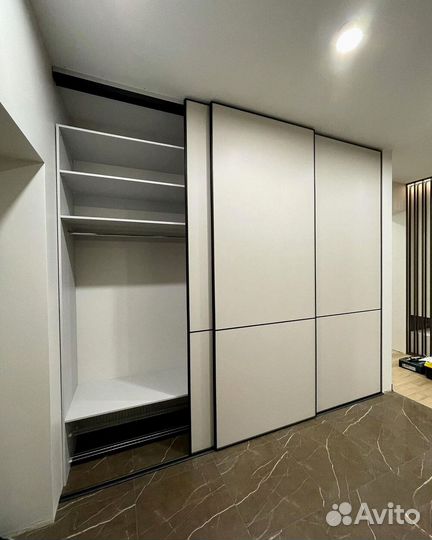 Шкаф-купе матовый