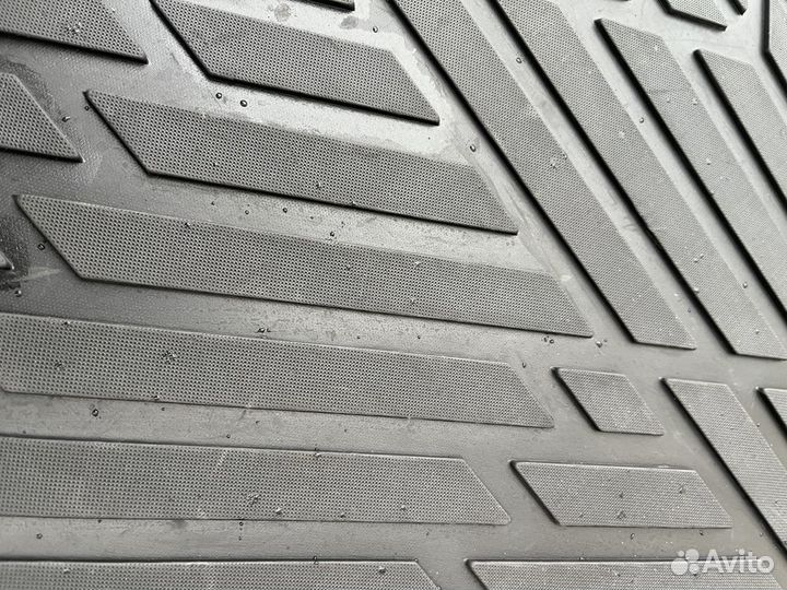 Коврик багажника Misubishi Outlander