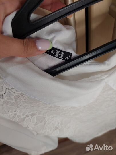 Блузка женская белая 48