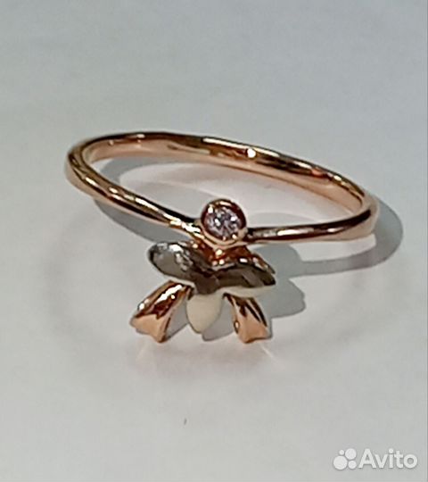 Золотое кольцо с бриллиантом 16,5 р(арт.127128) В9