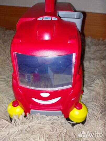 Уборочная машина игрушка