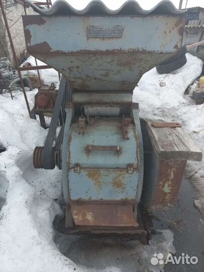 Кормодробилка дку-2