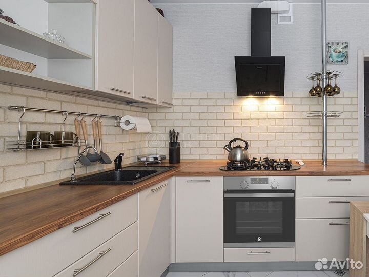 Кухня 'Embarrassed Air' на заказ