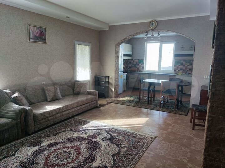 Коттедж 170 м² на участке 6 сот.