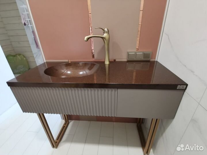 Столешница в ванную комнату
