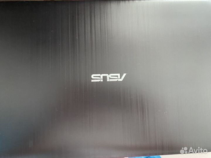 Ноутбук Asus VivoBook D540MA-GQ250T в идеальном со