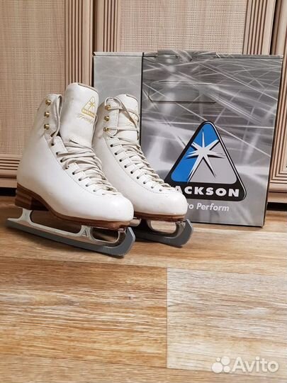 Фигурные коньки jackson freestyle