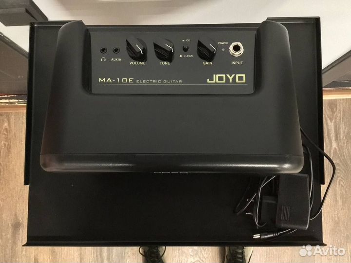 Комбоусилитель для электрогитары Joyo MA-10E, 10 В