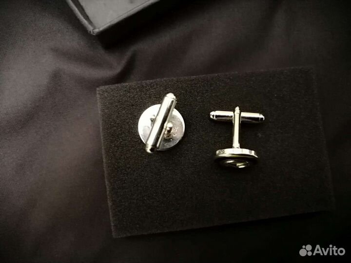 Запонки Mercedes - Benz