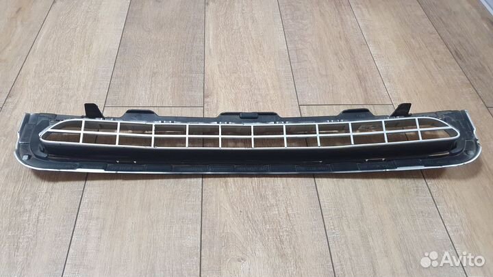 Решётка радиатора Renault Fluence 1