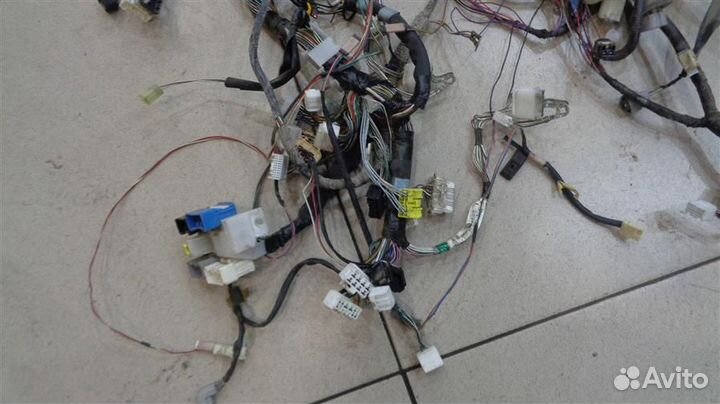 Проводка салона Toyota Echo 1999-2005