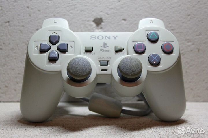 Продам джойстик Sony Playstation и sega