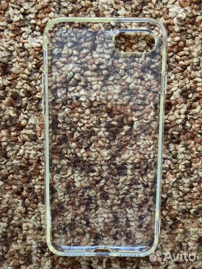 Чехол на iPhone