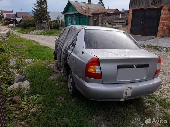 Hyundai Accent 1.5 МТ, 2008, битый, 250 000 км