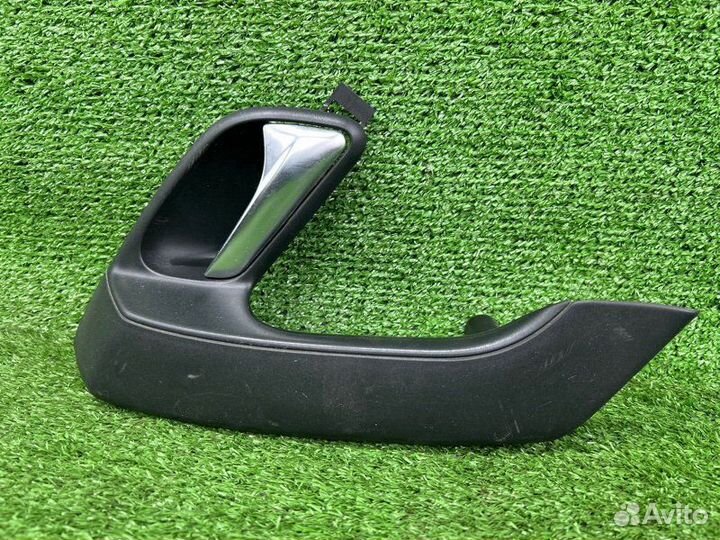 Ручка внутренняя задняя правая Volkswagen Polo 5