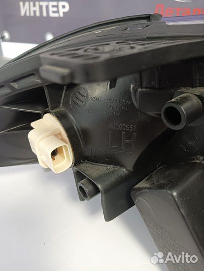 Фара правая toyota