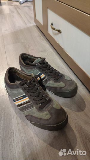 Кроссовки-кеды